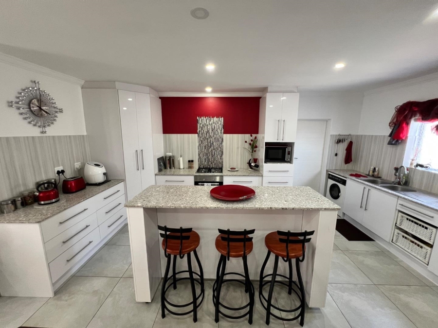 3 Bedroom Property for Sale in Fountains Estate Eastern Cape